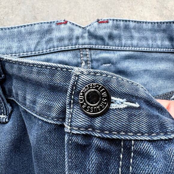 Unique Vintage‎ Y2K Levi’s 569 Blue Jeans - Picture 6 of 8